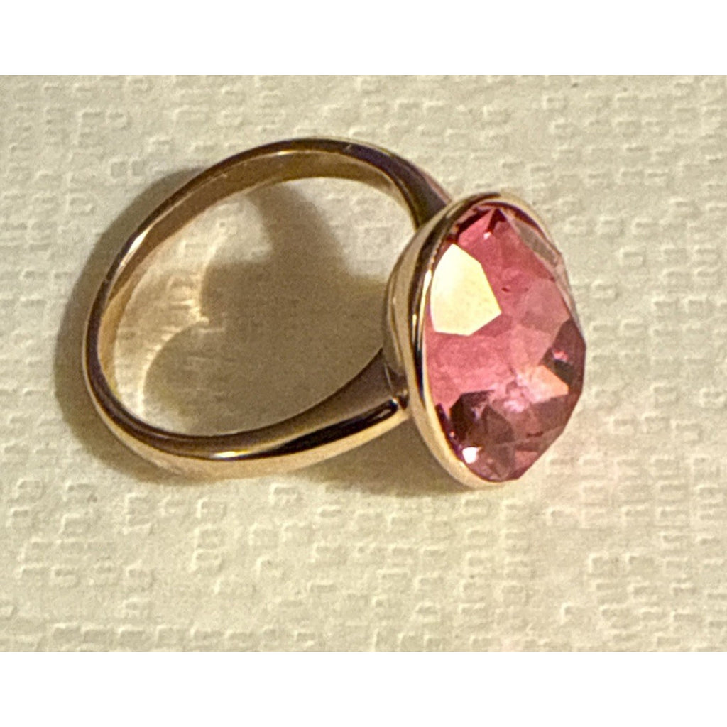 Gorgeous Women’s Swarovski Pink Ring Size 9.5
