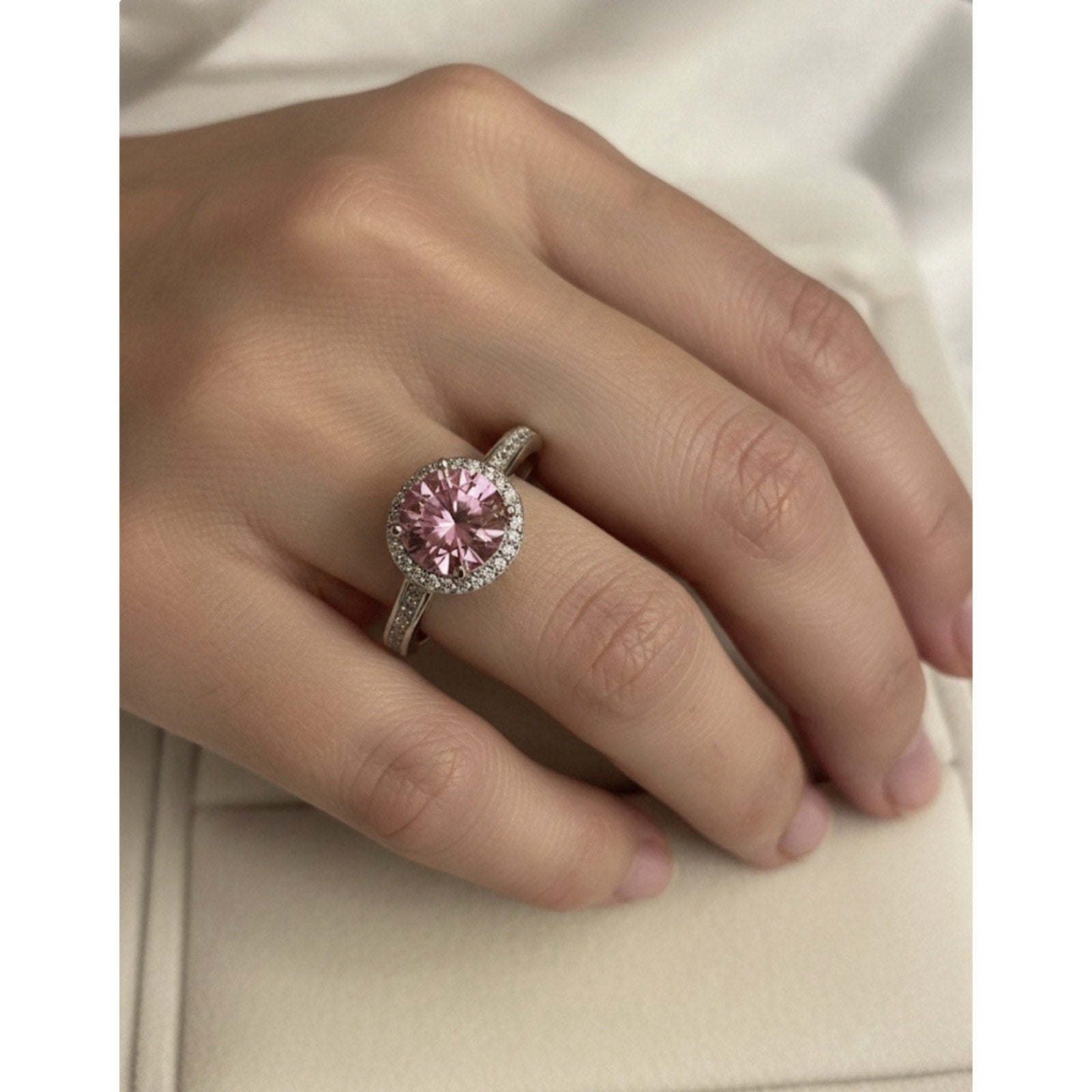 Elegant 1ct Pink Moissanite Halo Ring Brilliant Halo Cut Adjustable 925 Silver