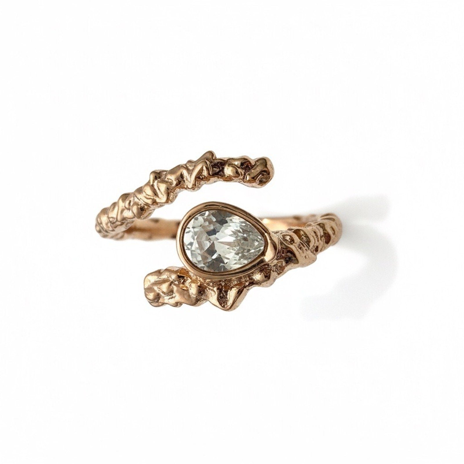 Gorgeous 1ct Swarovski gold tone round cut women’s size 7.5 adjustable ring