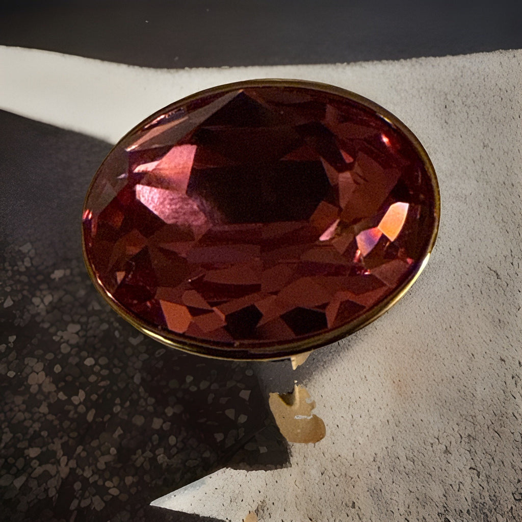 Gorgeous Women’s Swarovski Pink Ring Size 9.5