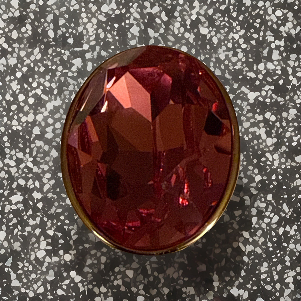 Gorgeous Women’s Swarovski Pink Ring Size 9.5