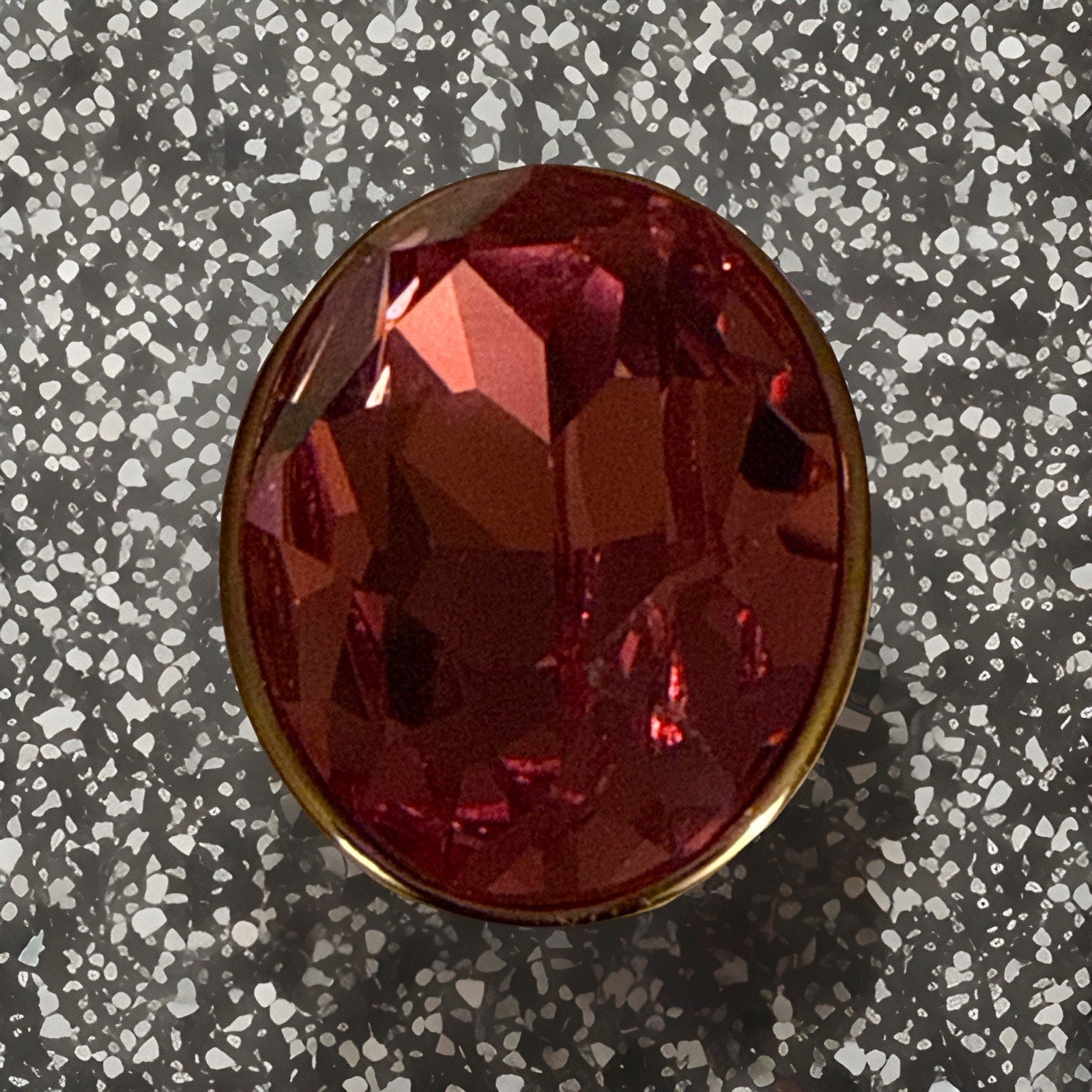 Gorgeous Women’s Swarovski Pink Ring Size 9.5