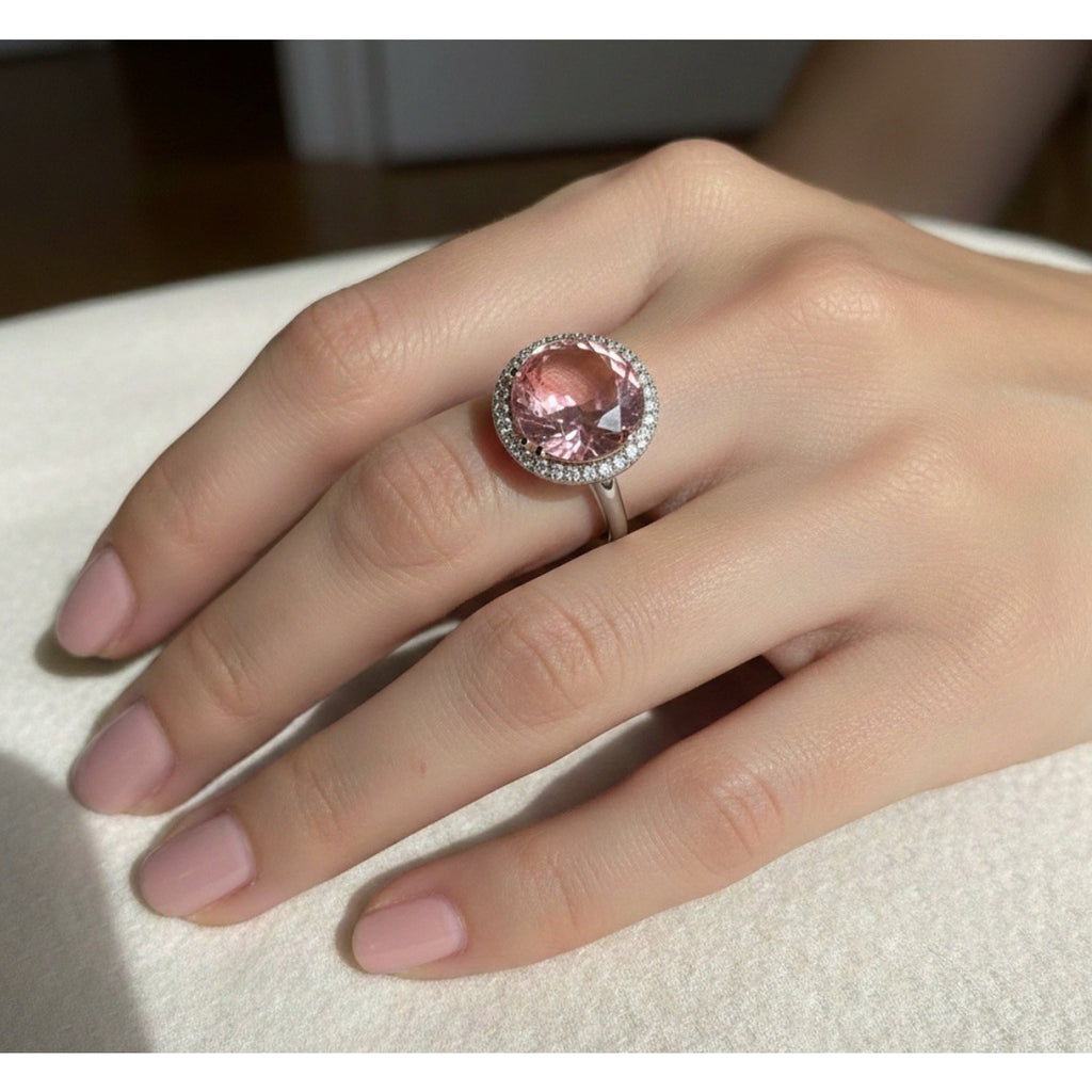 Gorgeous Women’s Swarovski Pink Ring Size 6.5