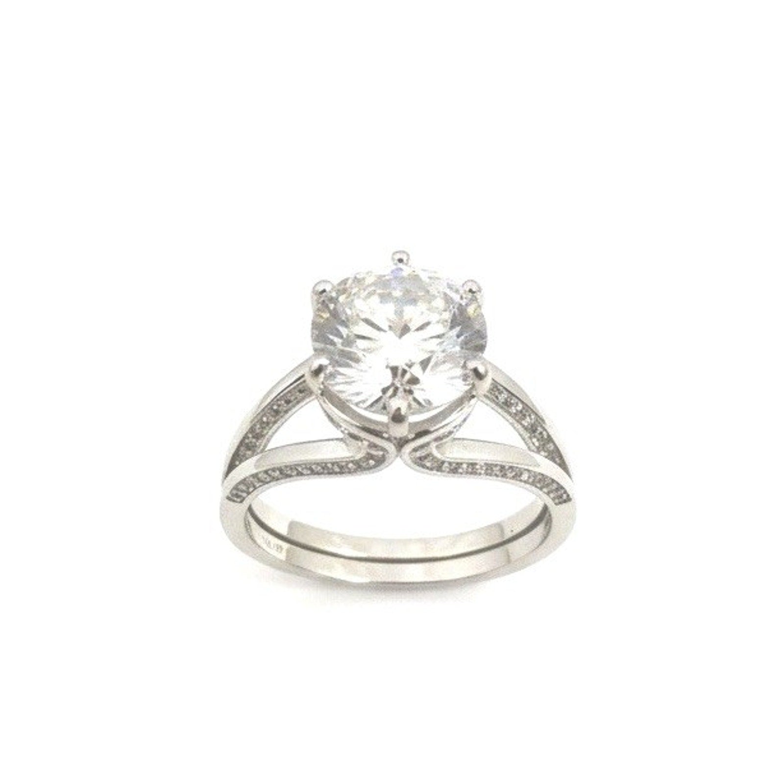 Stunning 3.00ct Moissanite Brilliant Round Cut Solitaire Ring 925SterlingSilver