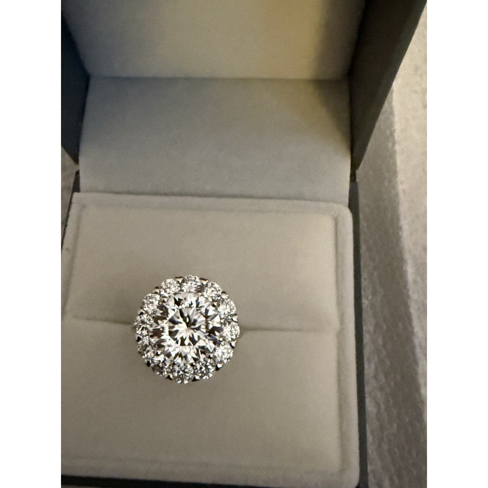 Exquisite Moissanite 925 SterlingSilver Engagement Ring AdjustableSize 5.00 CTW