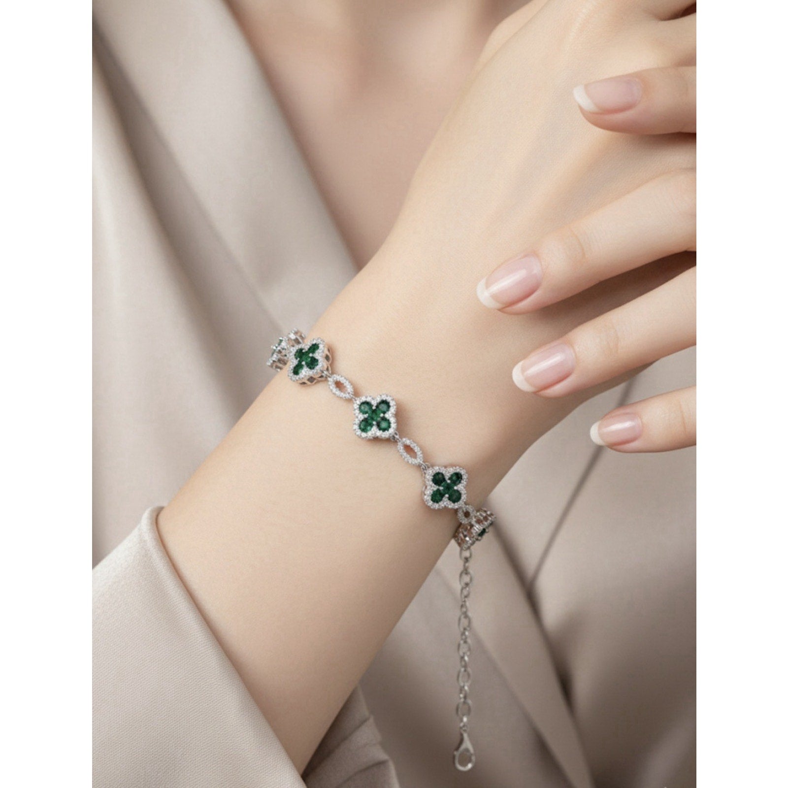 Women’s Silverstone Cubic Zirconia and Green Clover Leaf Gemstone Bracelet