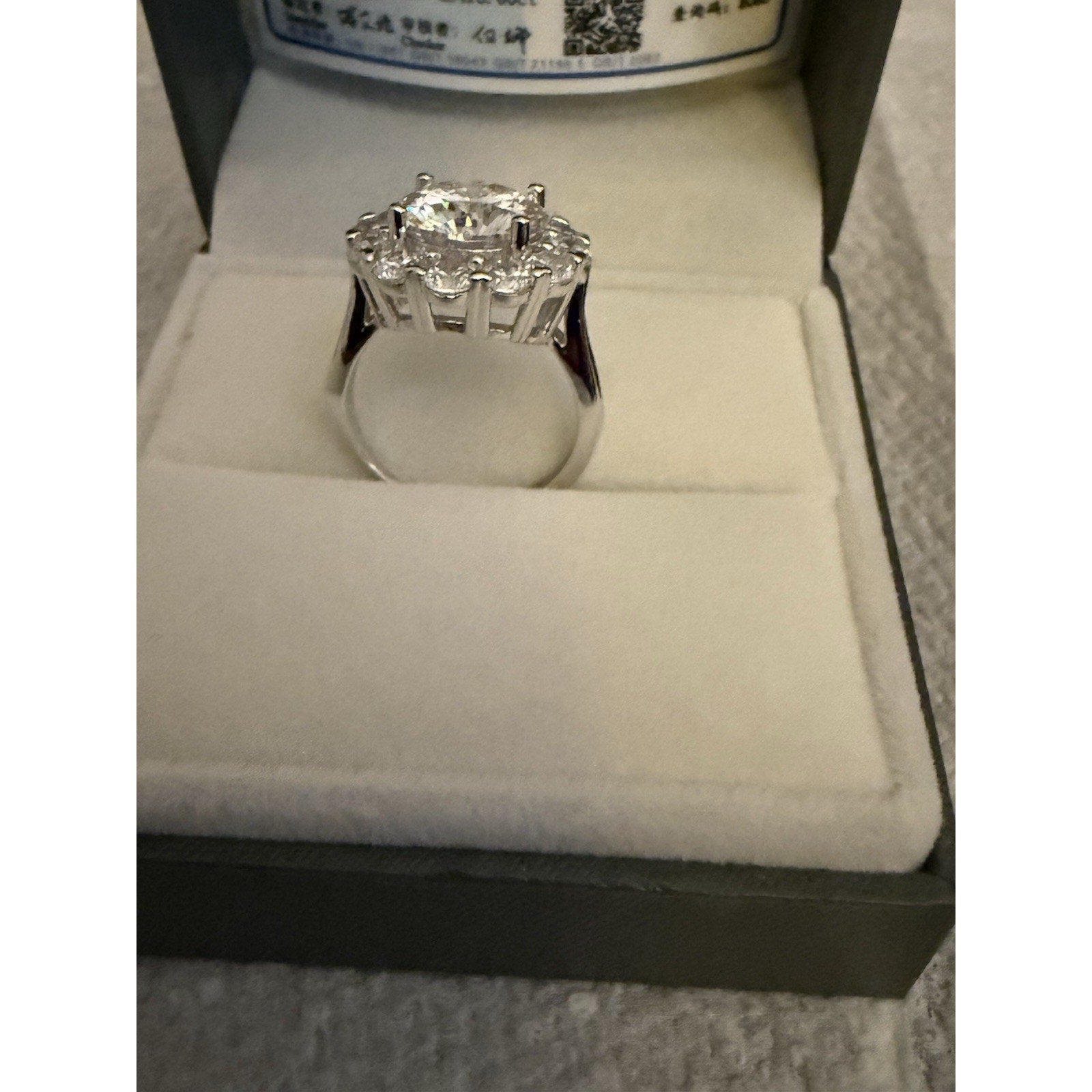 Exquisite Moissanite 925 SterlingSilver Engagement Ring AdjustableSize 5.00 CTW